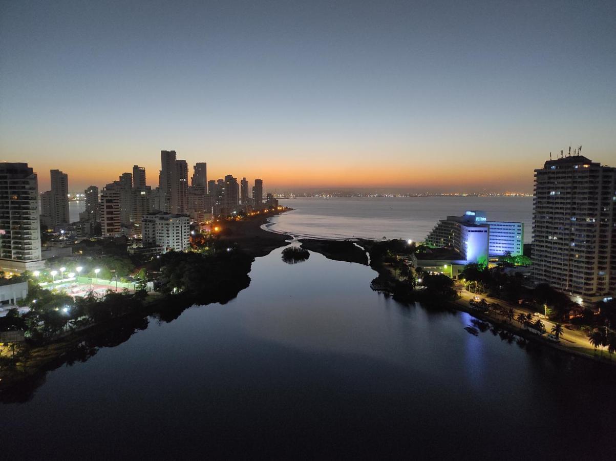 Apartamento De Lujo Con Vista Al Mar - Excelente Ubicacion Cartagena Екстер'єр фото
